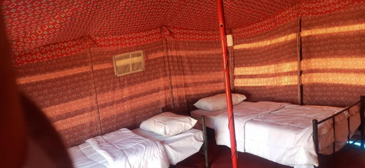 Al Wāşil Bedouin Nights Camp酒店 外观 照片