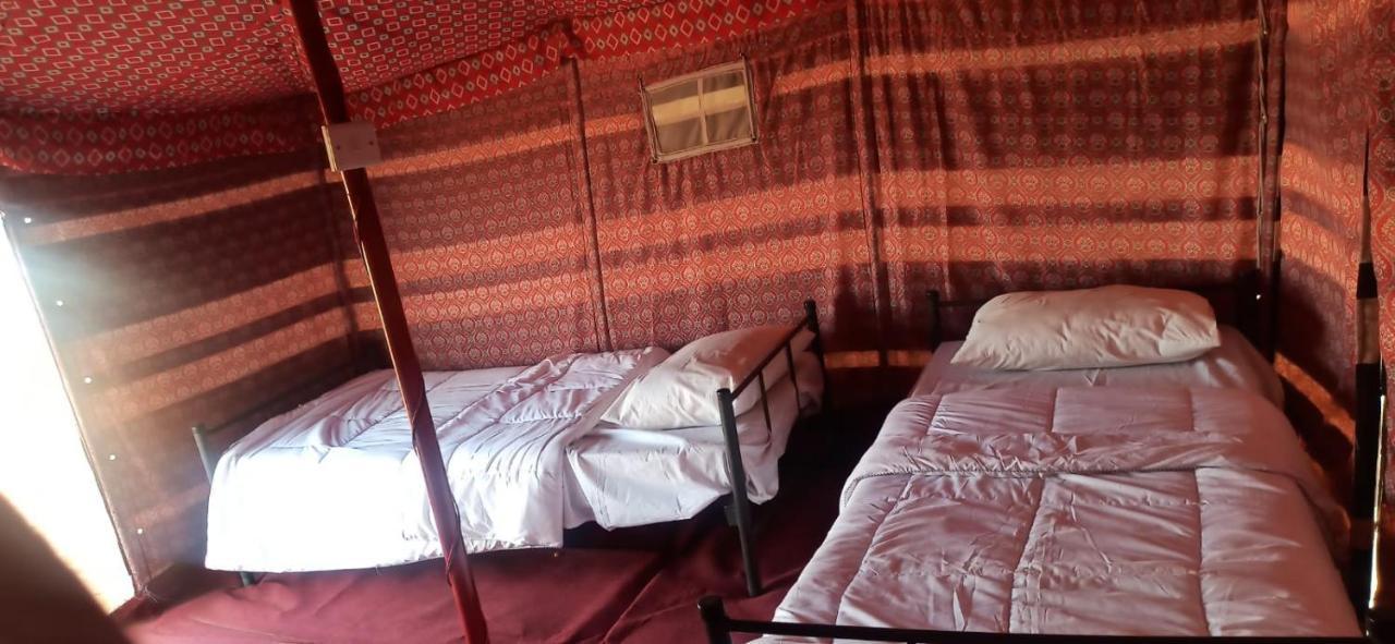 Al Wāşil Bedouin Nights Camp酒店 外观 照片